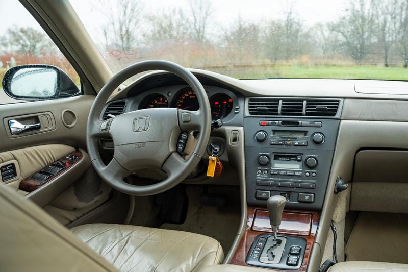 Honda Legend III (KA9)
