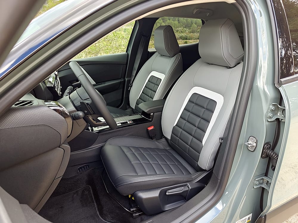 2025 Citroen C4 Hybrid