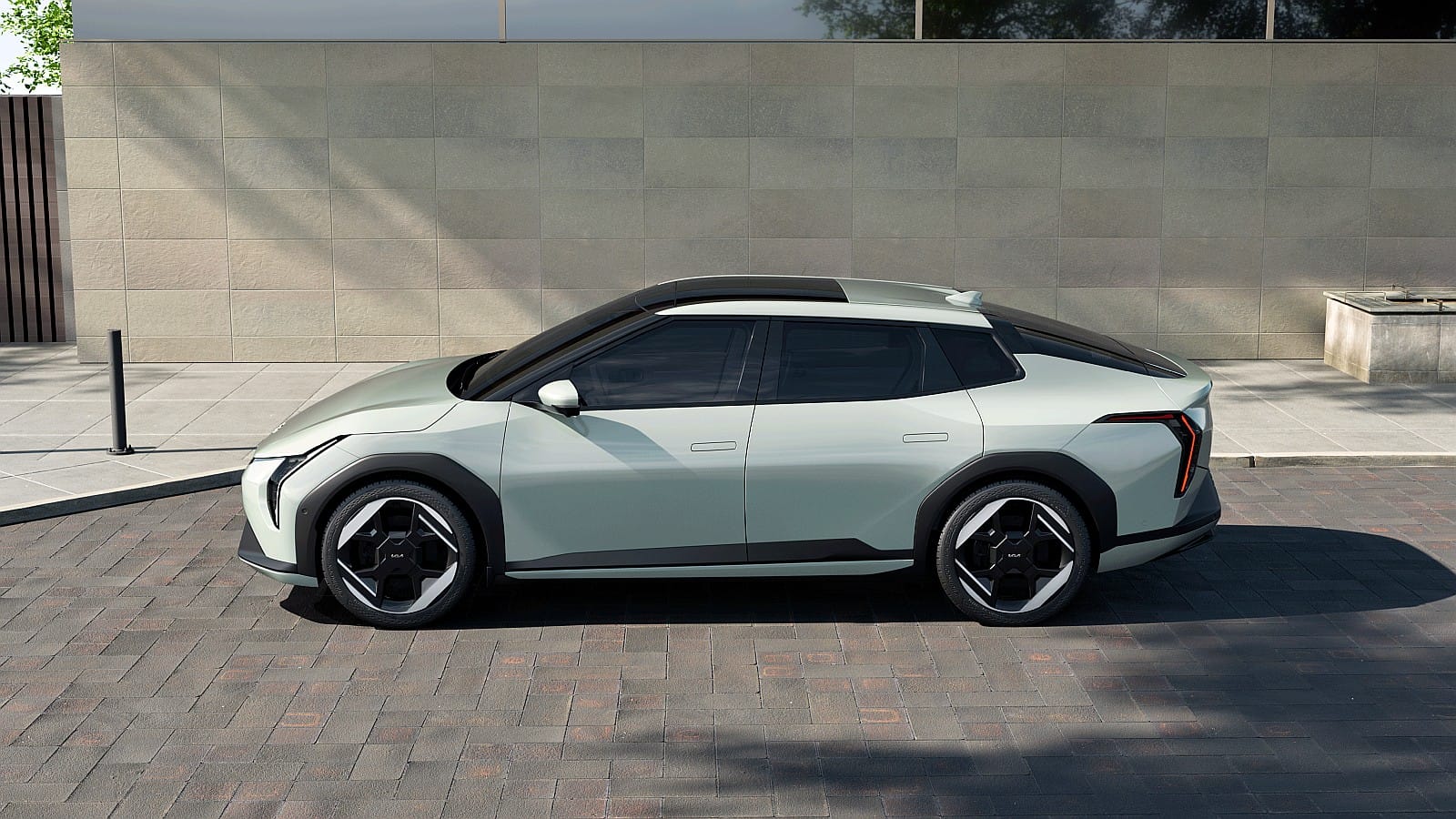 Kia EV4 - bok