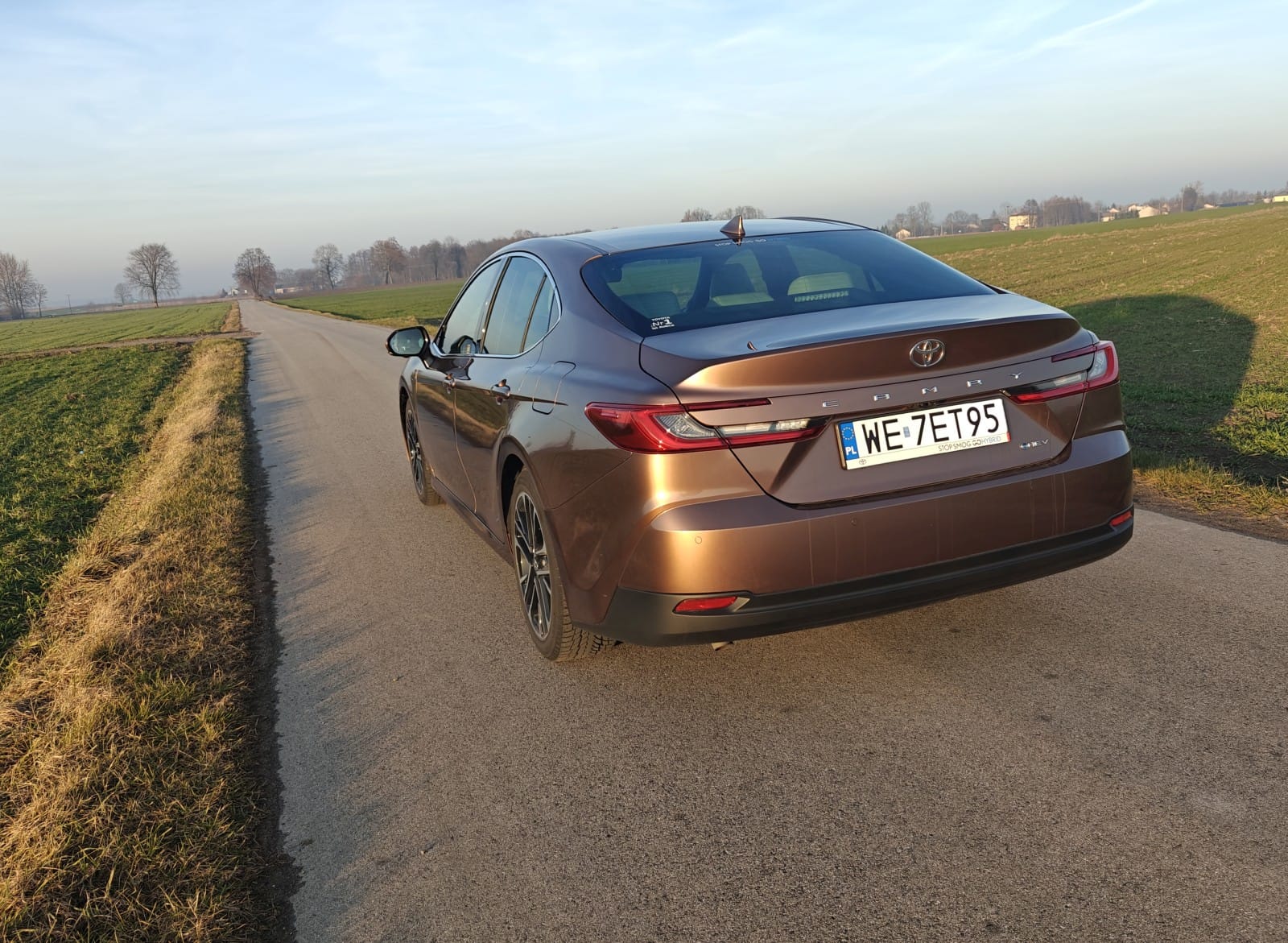 2025 Toyota Camry Hybrid - tył