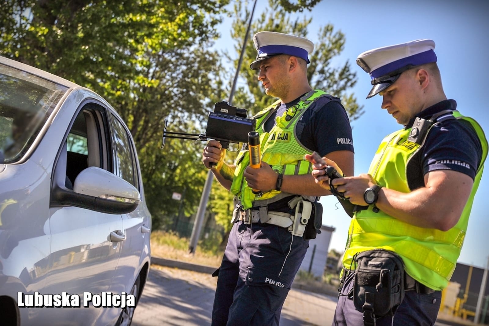 policjant kontrola drogowa