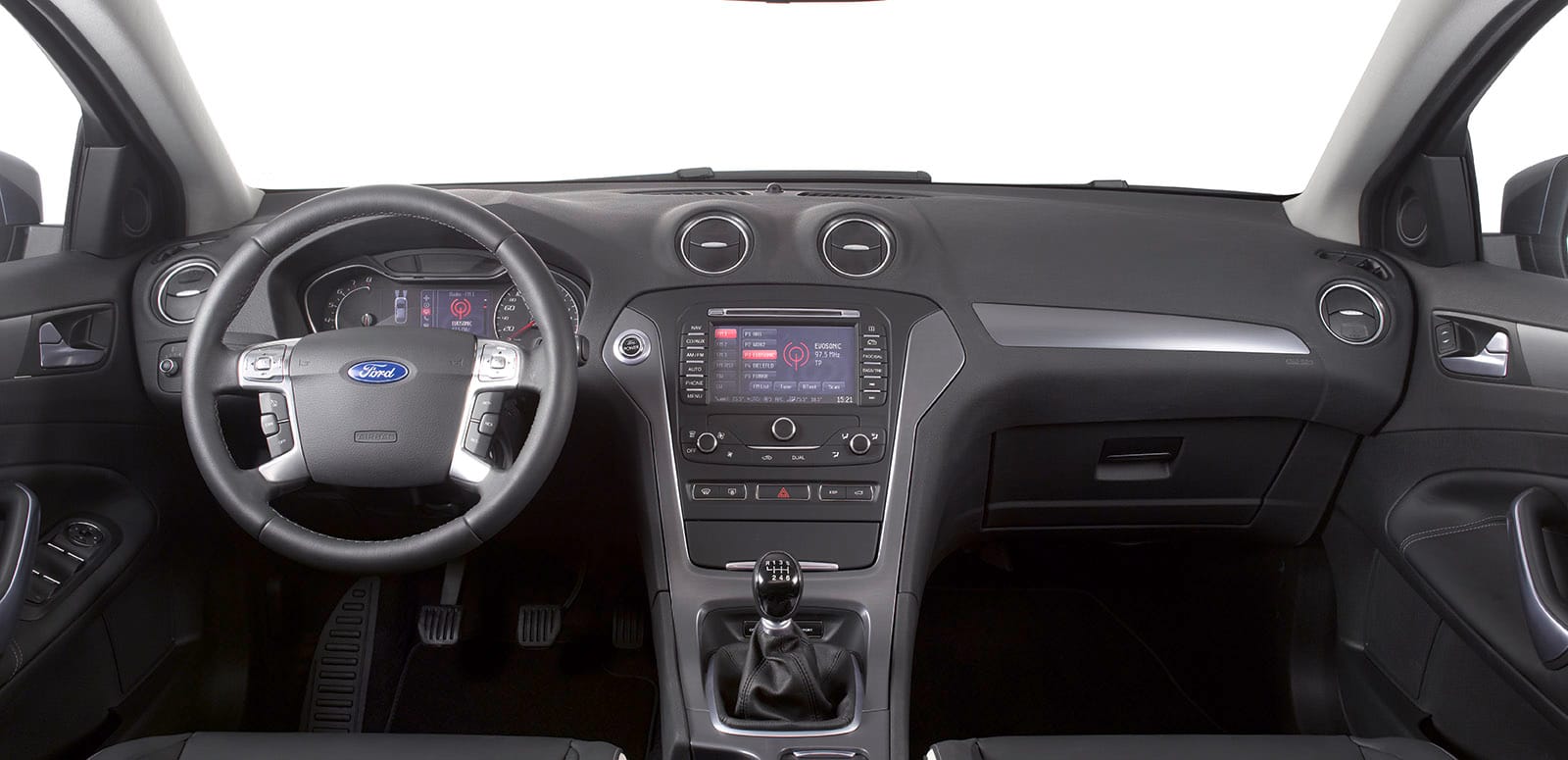 ford_mondeo_turnier_02