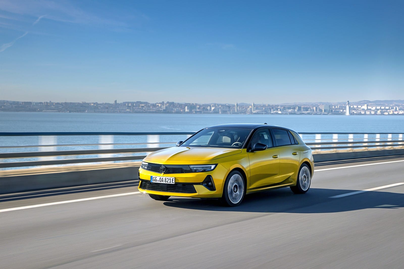Nowy Opel Astra Plug-in Hybrid