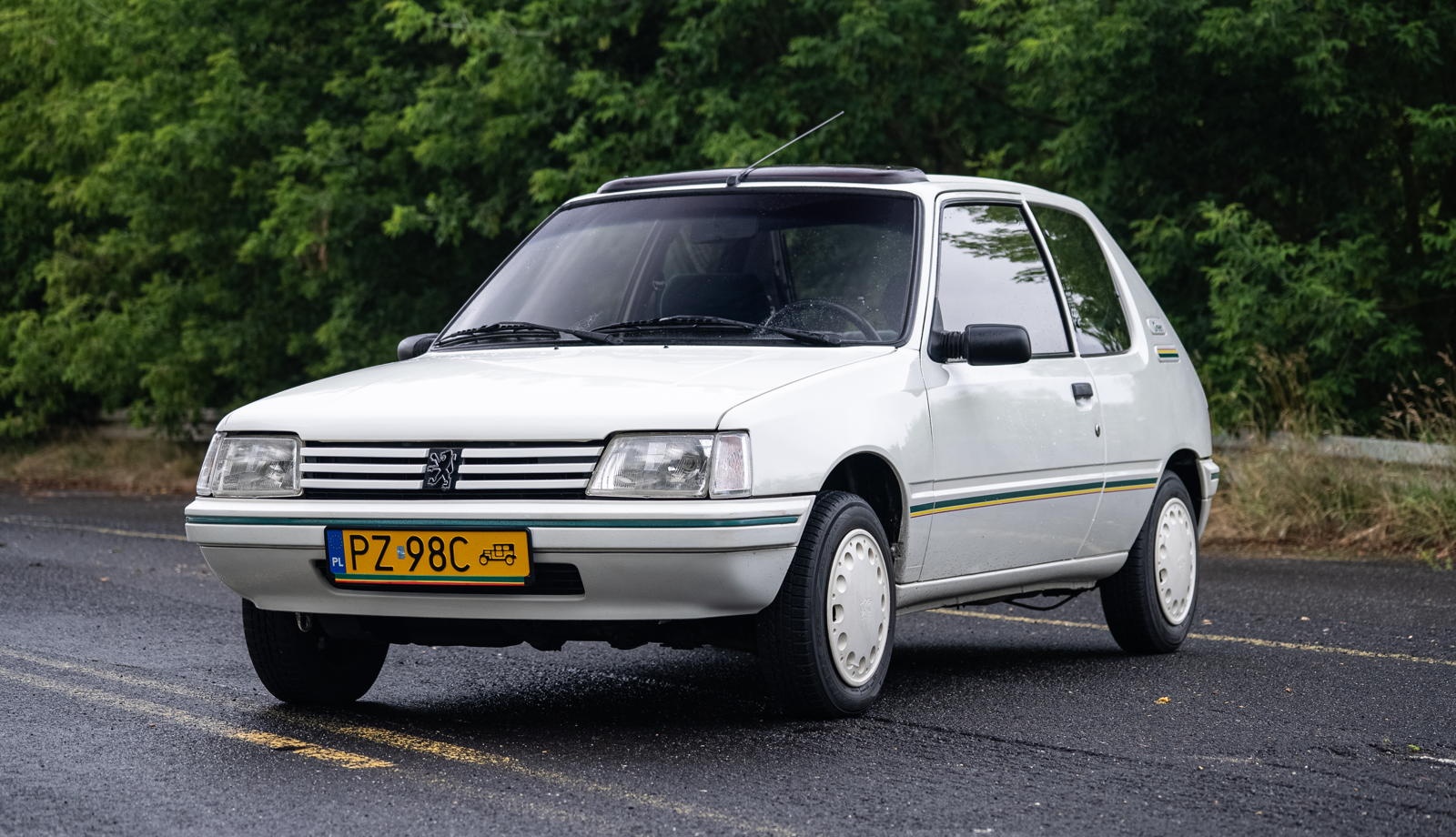 Peugeot 205