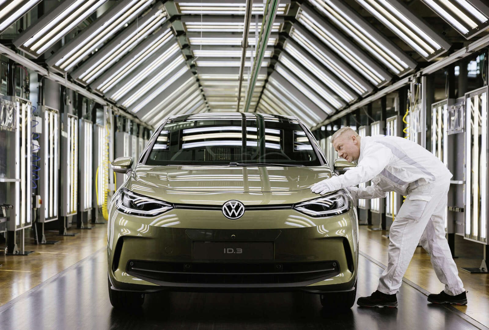 vw-id-3-glass-factory