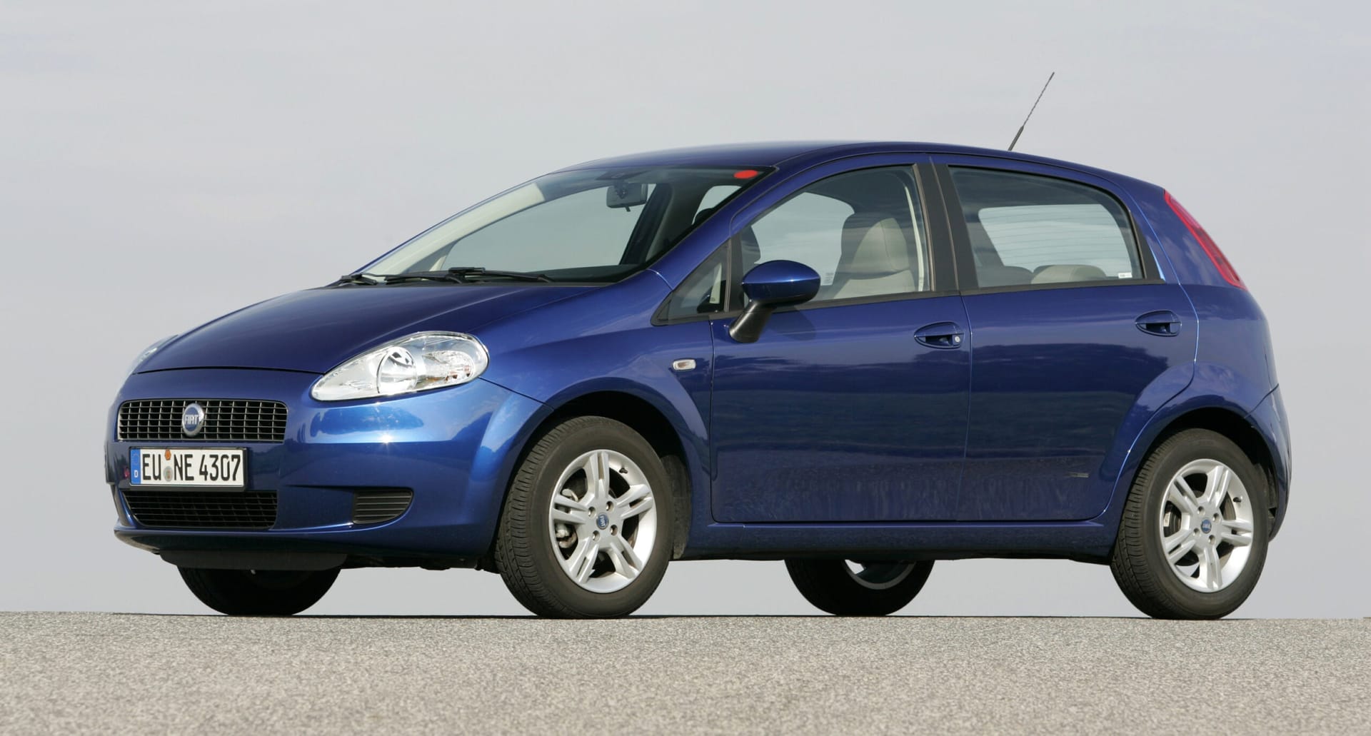 Fiat Grande Punto_01