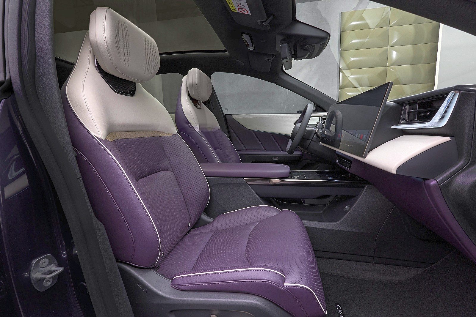 Mazda CX-6e