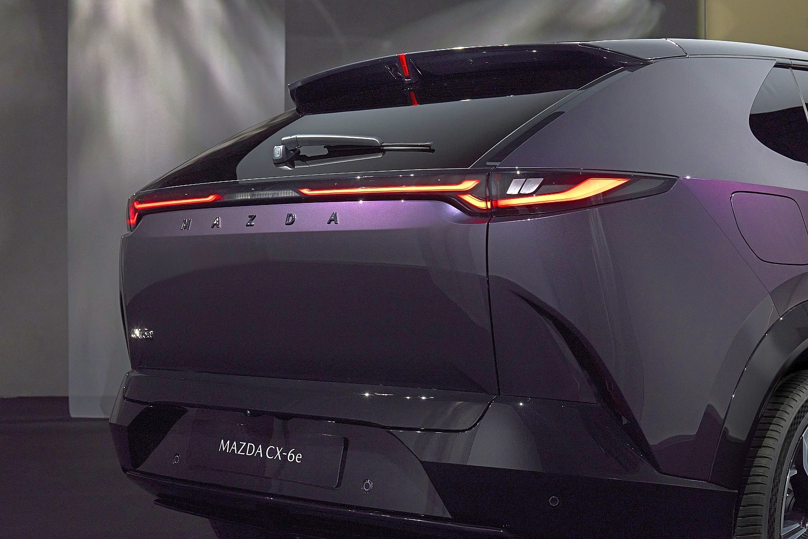 Mazda CX-6e