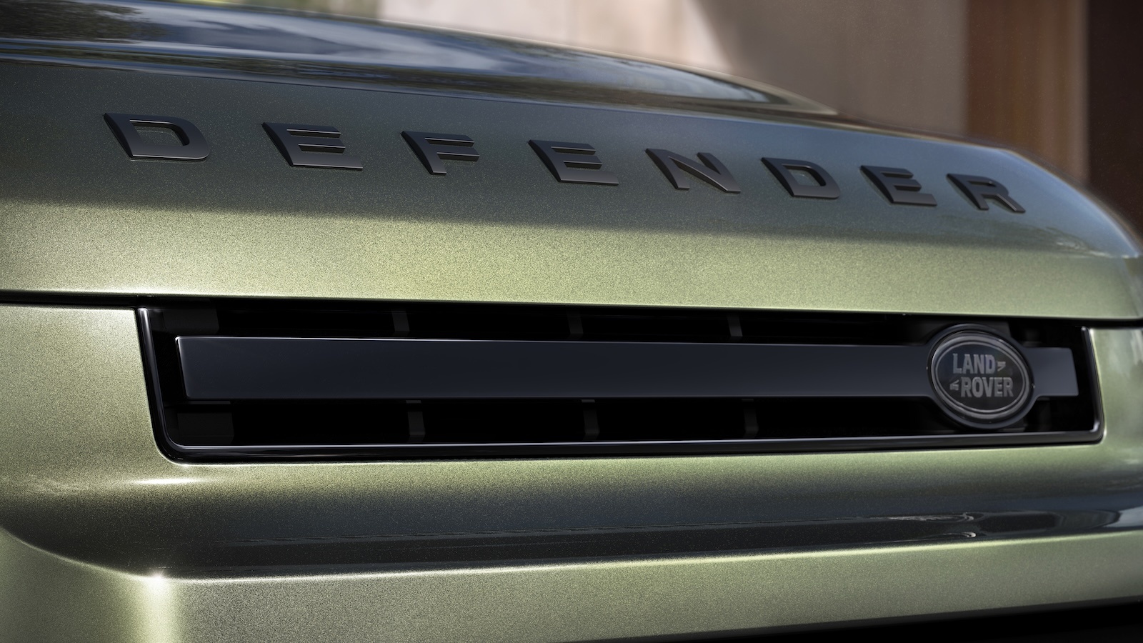 Land-Rover-Defender