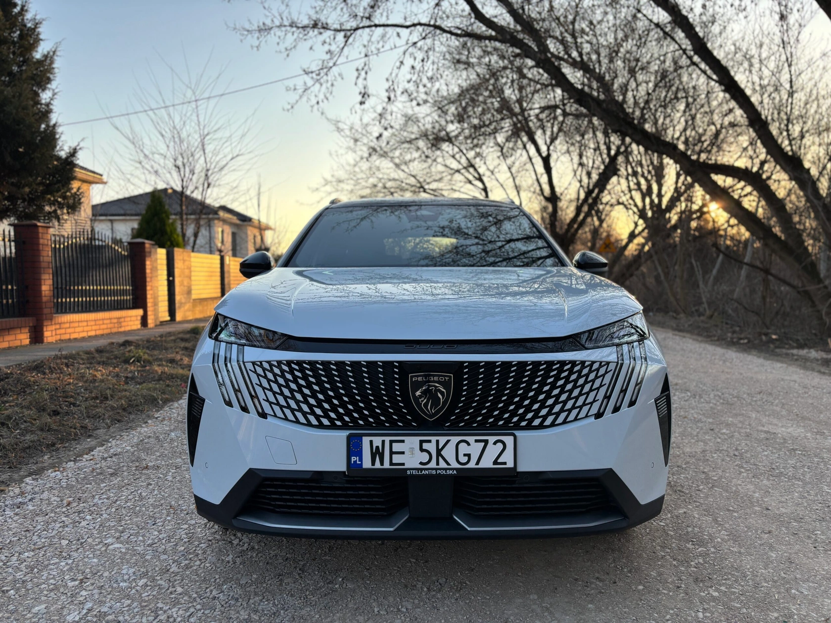 Peugeot 5008 Hybrid 145