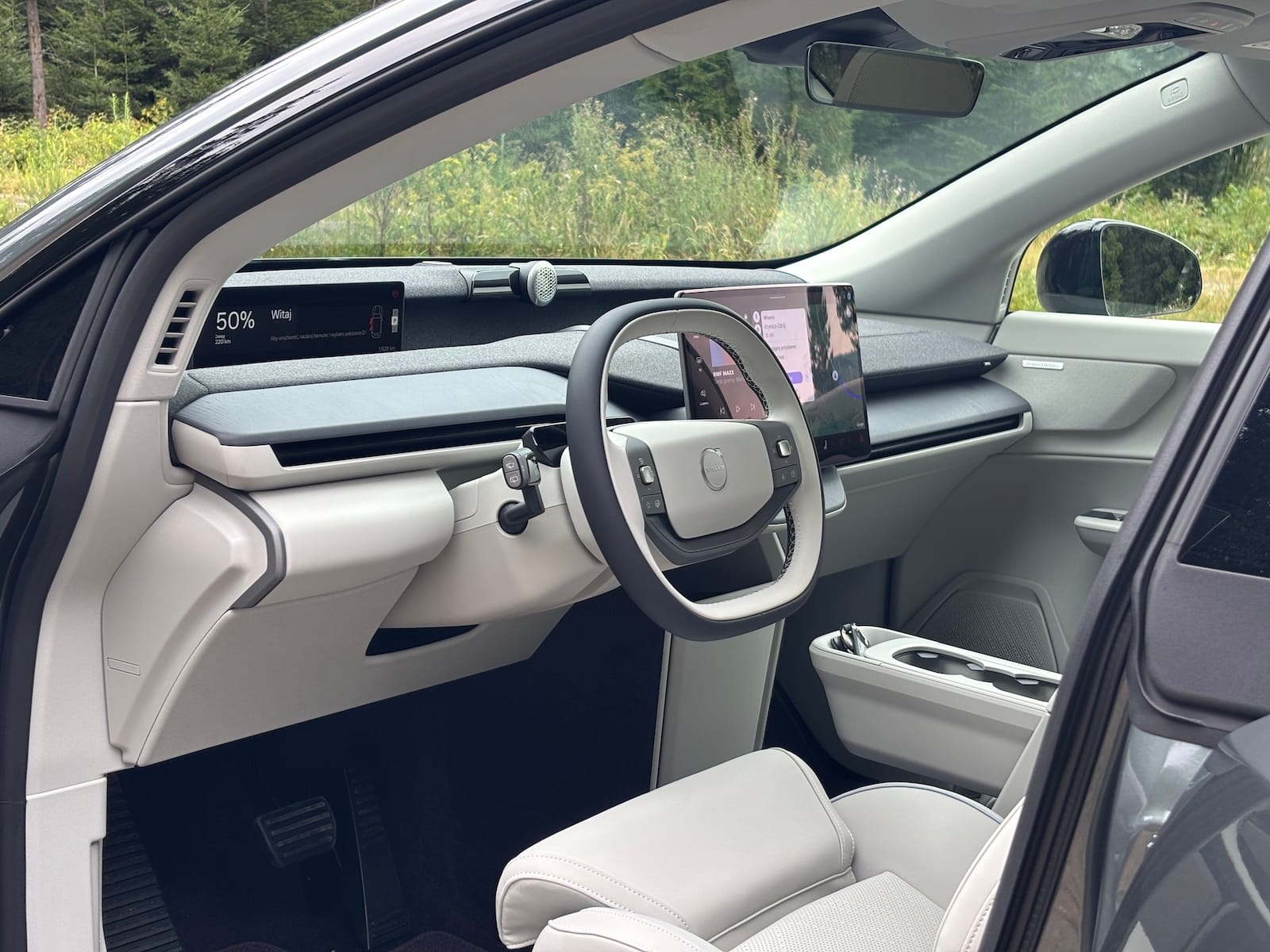 Volvo EX60 wnętrze w rzucie bocznym