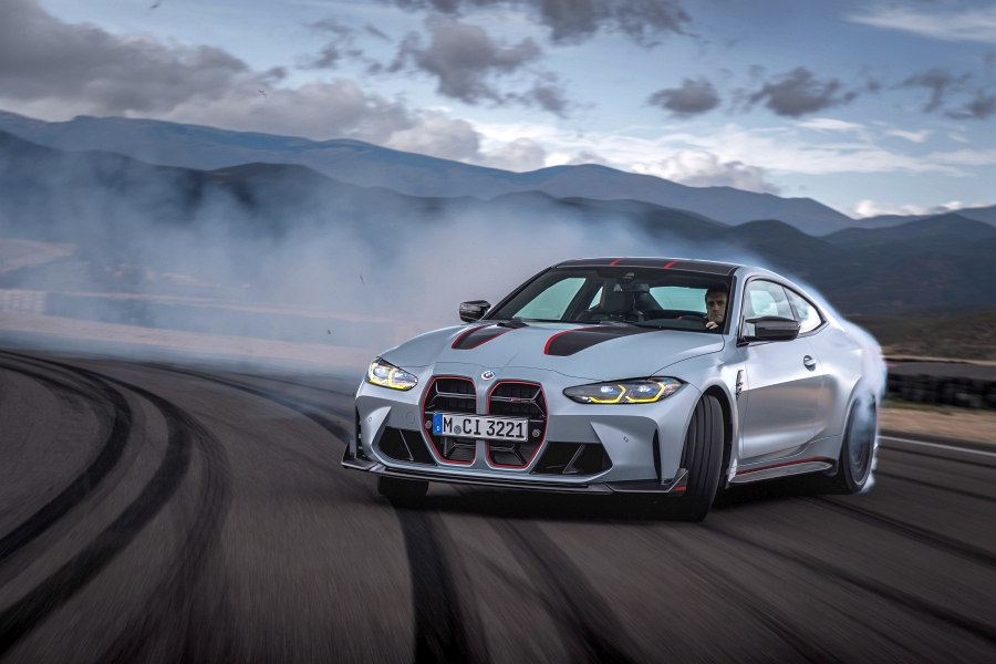 2023 BMW M4 CSL