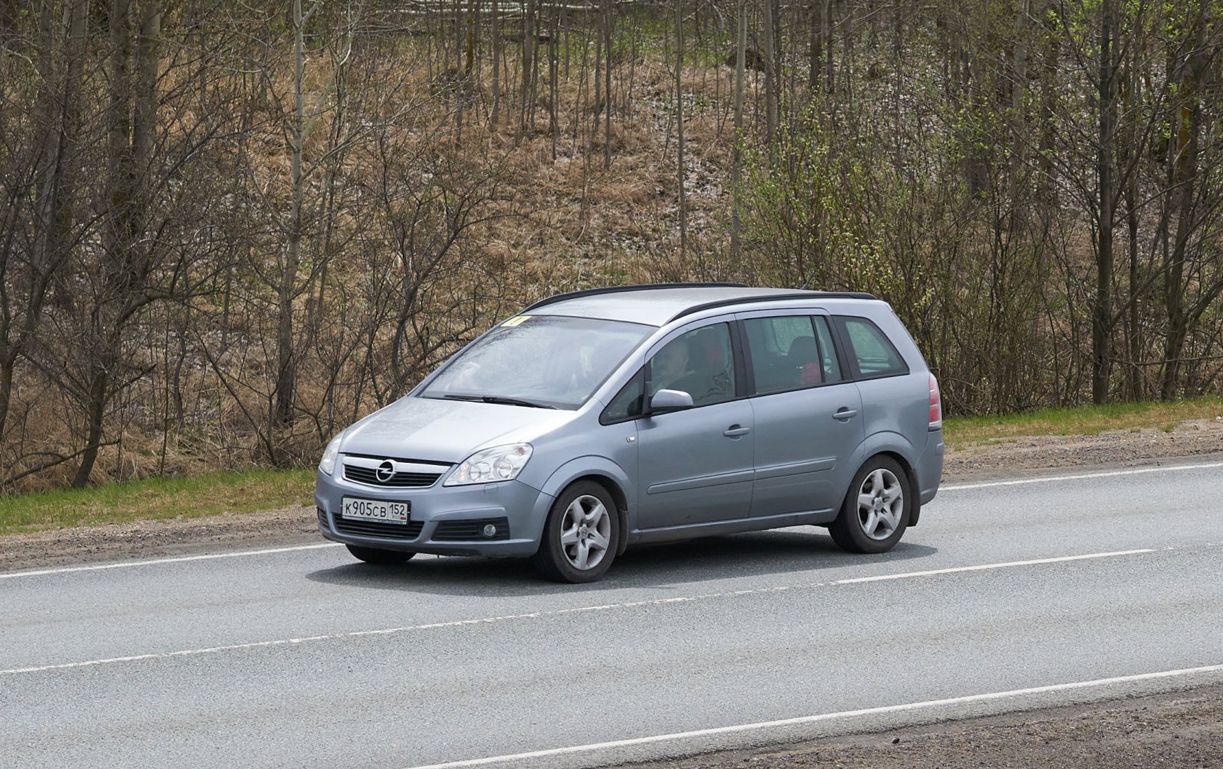Minivan Opel Zafira.