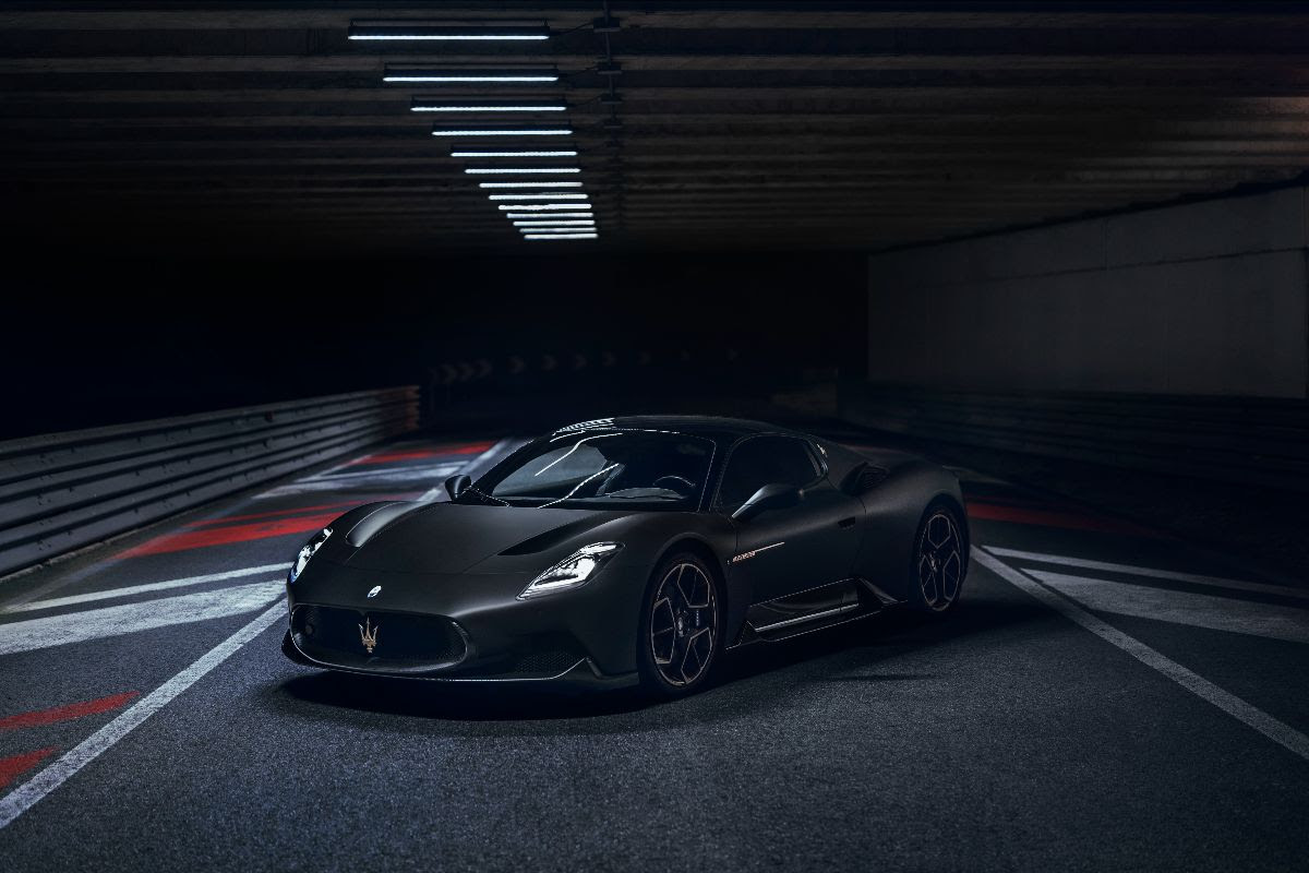 Maserati MC20 Notte