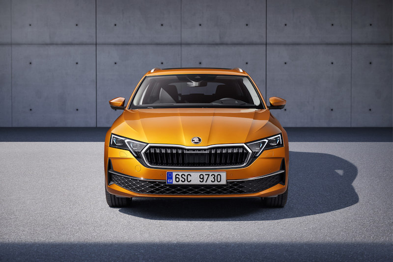 Skoda Octavia 2024 przód