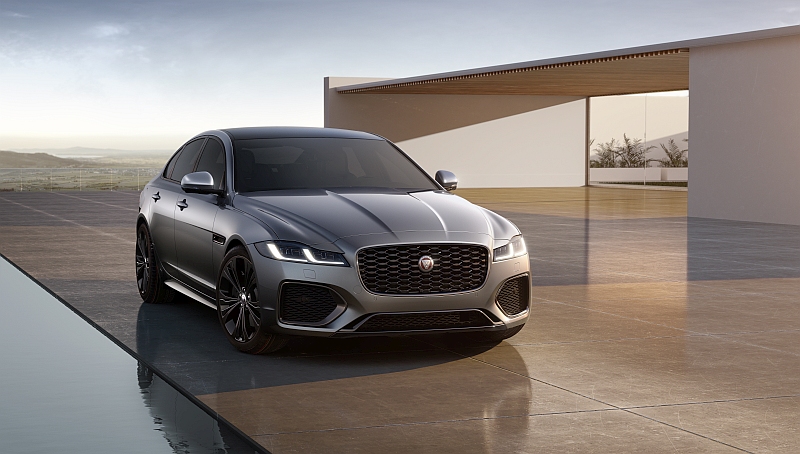 Jaguar XF - przód