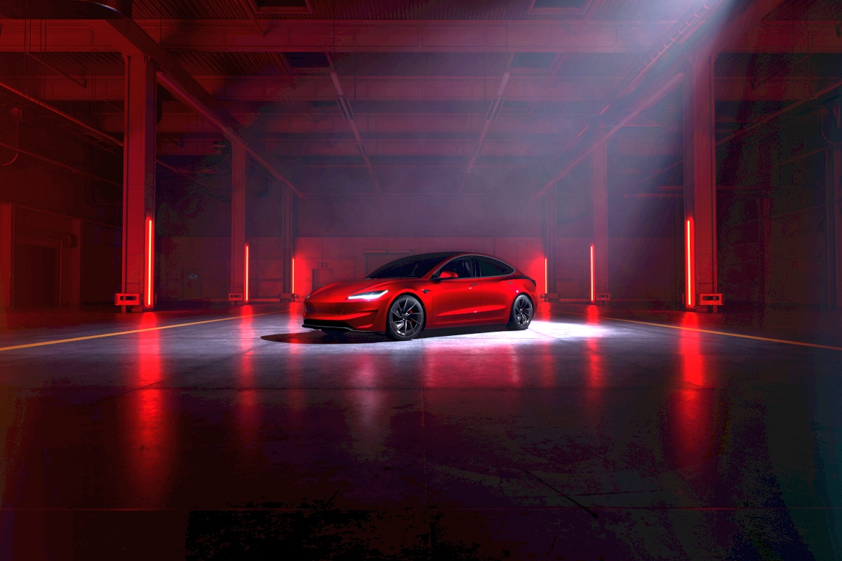 2025 Tesla Model 3 Performance - przód