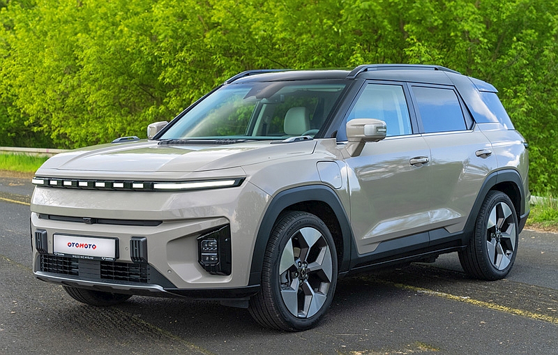 SsangYong Torres EVX - przód
