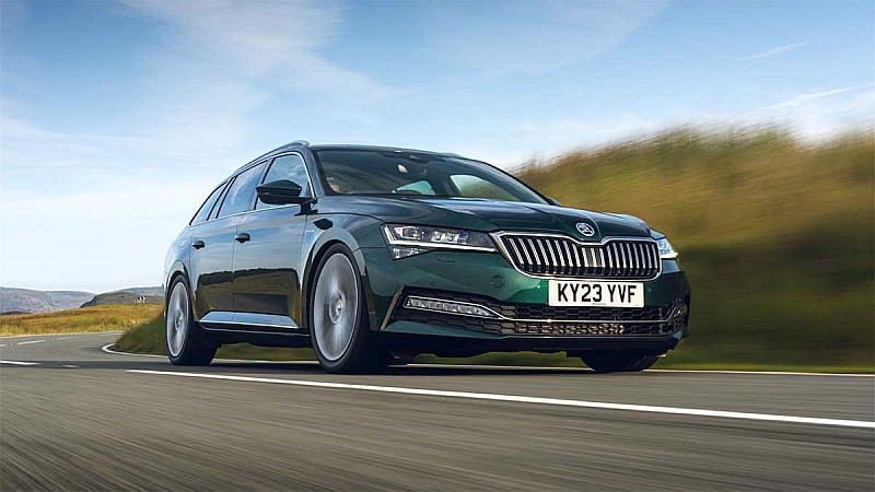 2023 Skoda Superb Sleeper Edition - przód