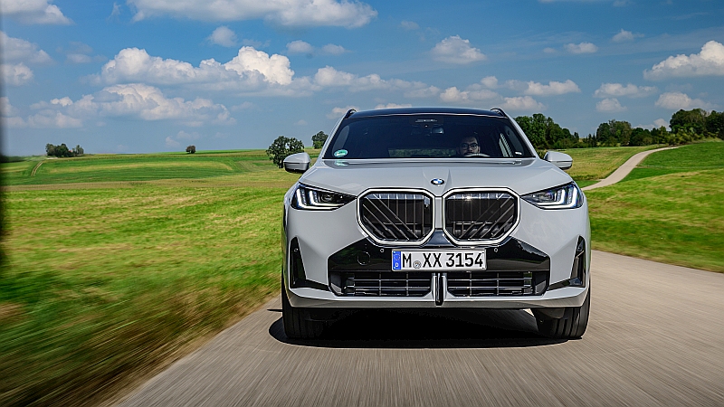 2025 BMW X3 20 xDrive - przód