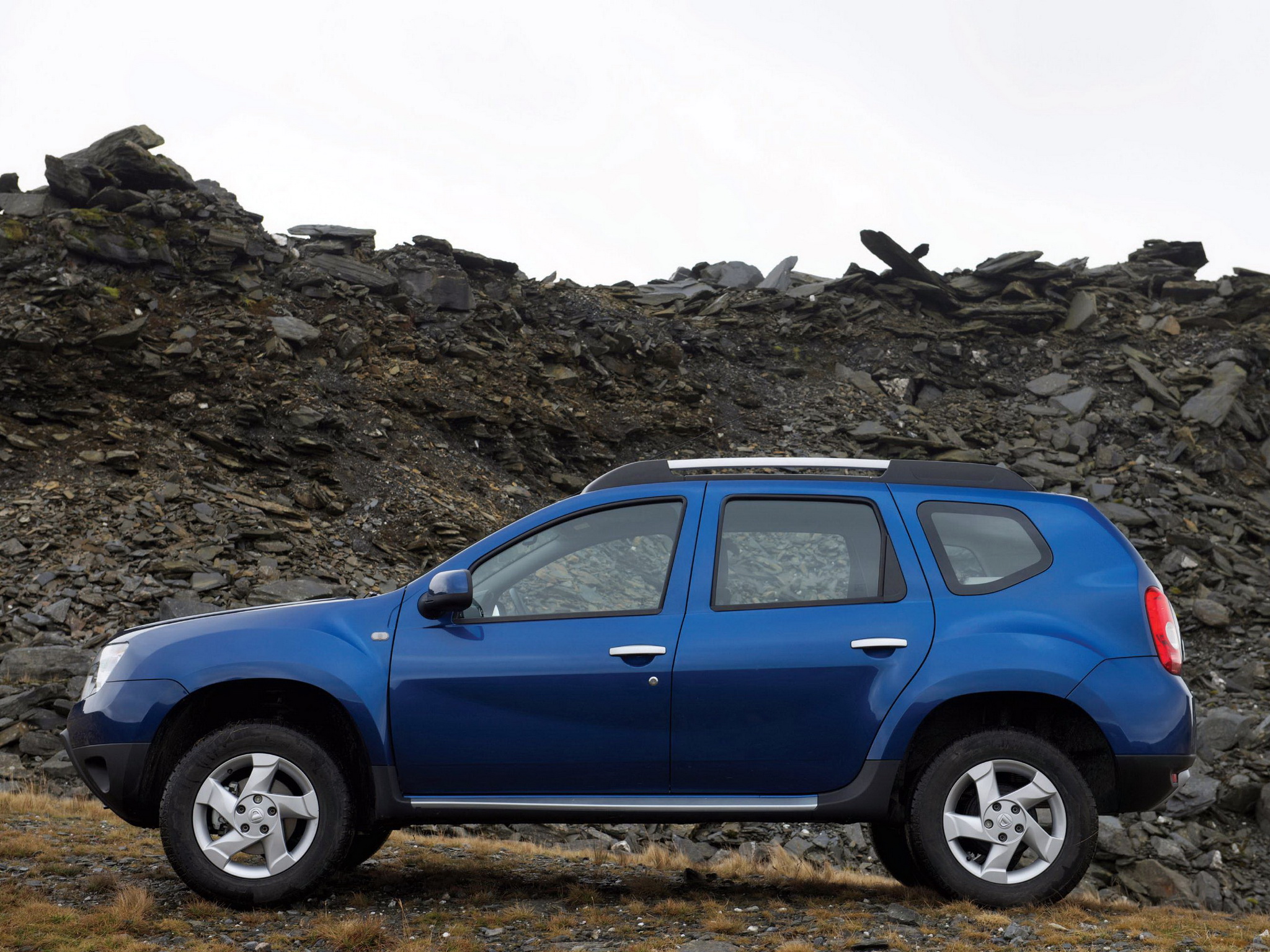 Dacia Duster bok