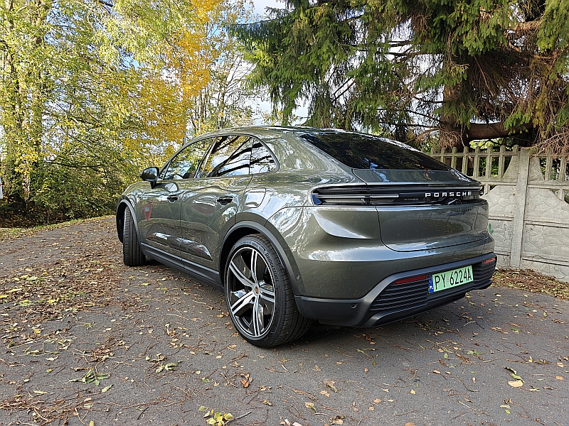 2024 nowe Porsche Macan 4S EV - tył
