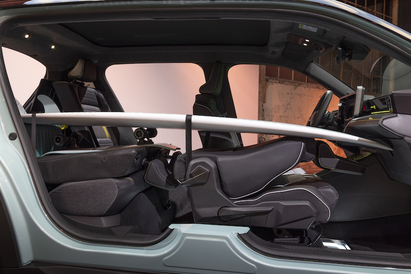 2025 Renault 4 wnętrze