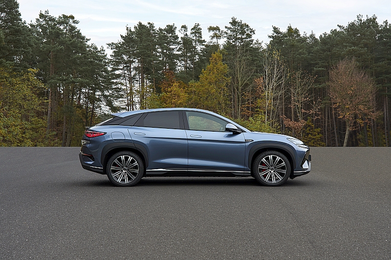 2025 BYD Sealion 7 - bok
