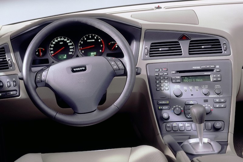 Volvo S60 I wnętrze