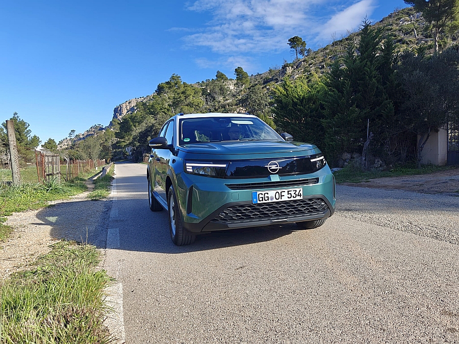 2024 Opel Frontera Hybrid - przód