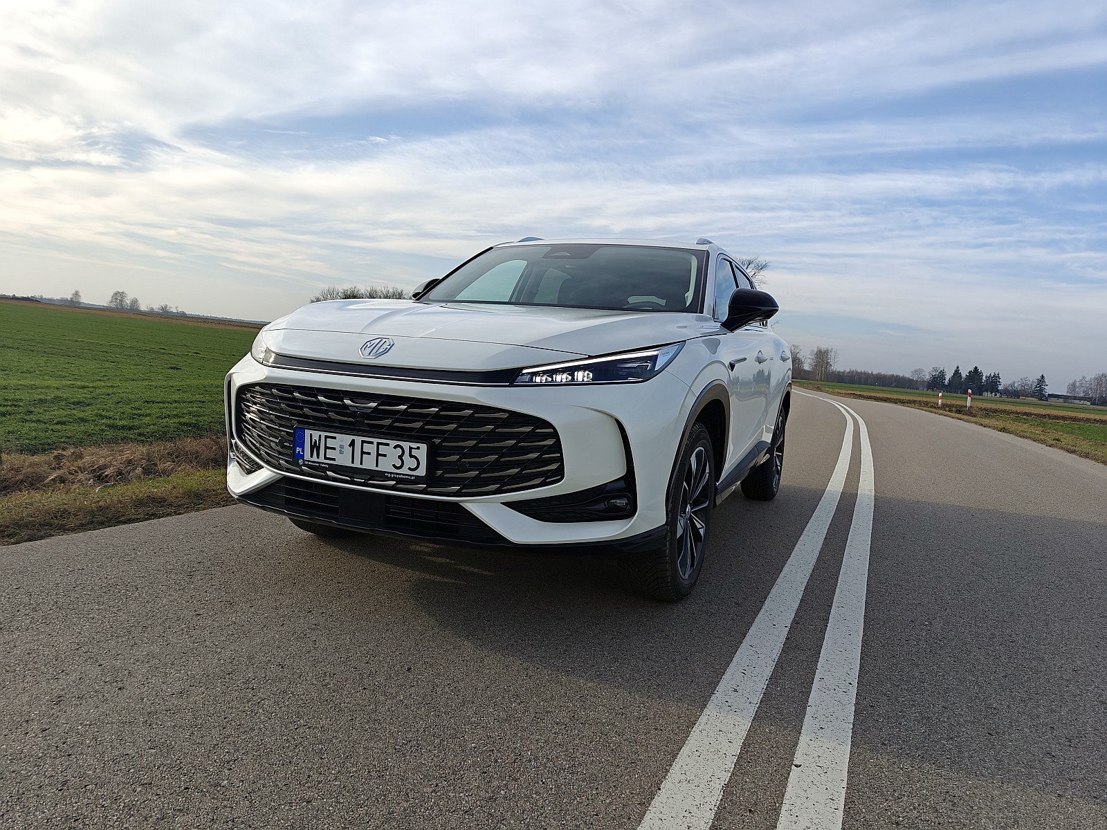 Nowe 2025 MG HS AT