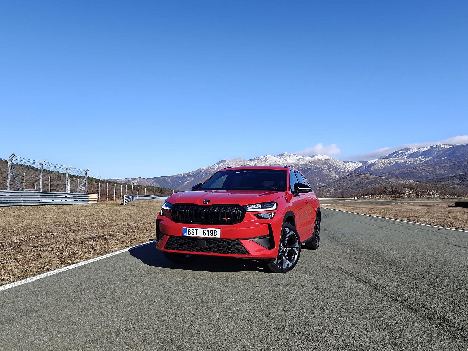 2025 Skoda Kodiaq RS - przód