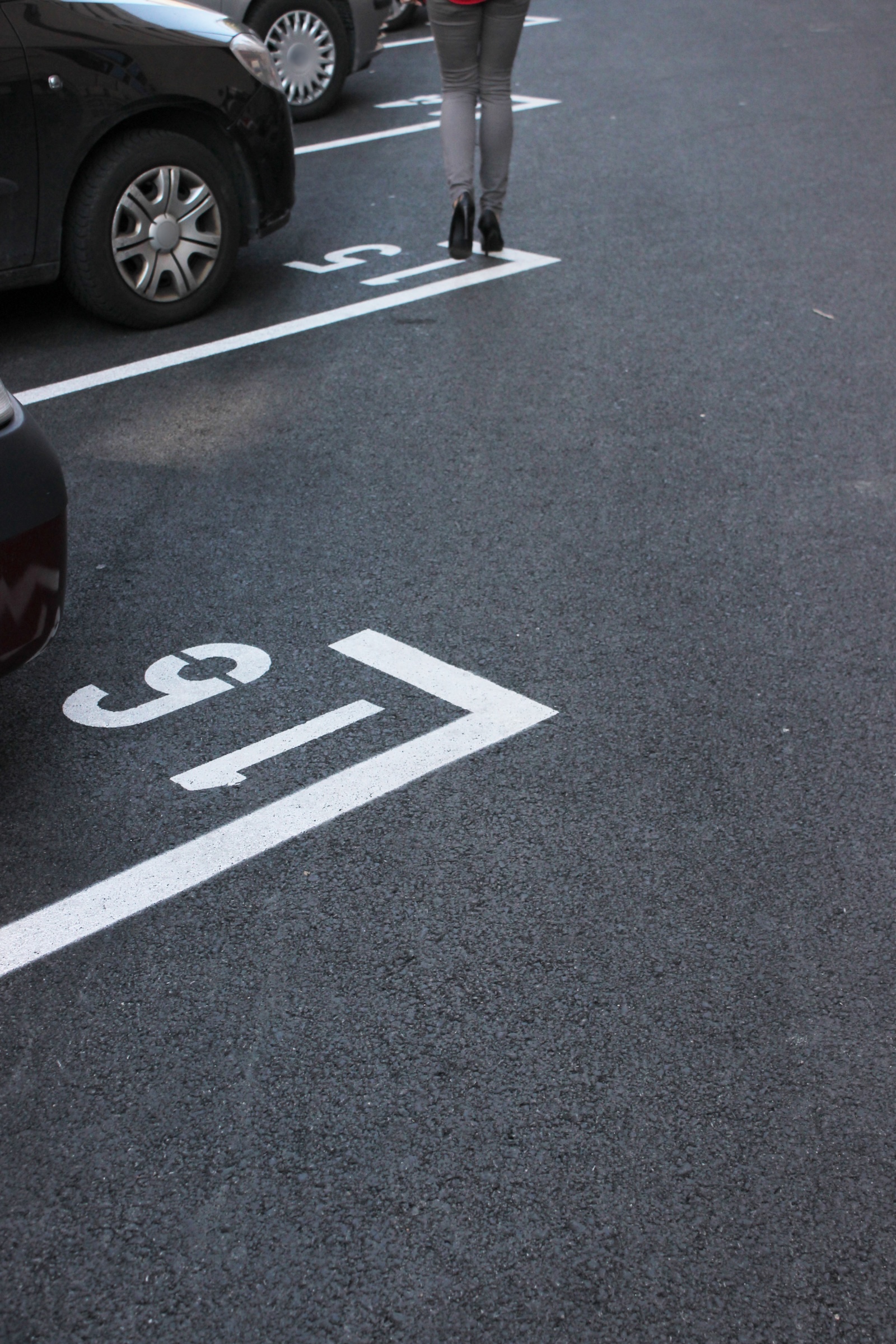 parking linie stanowisko postojowe