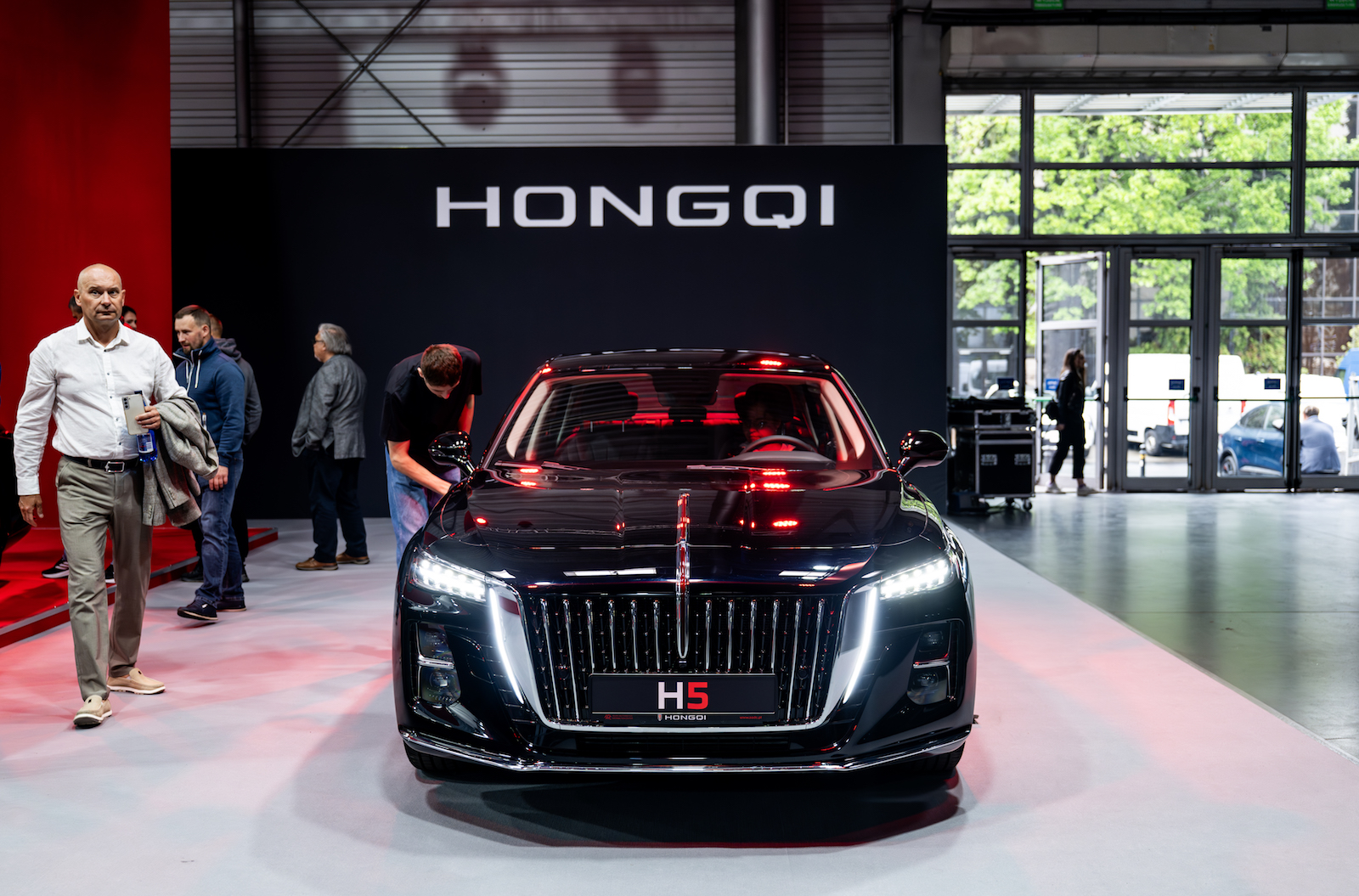 Hongqi H5 przód