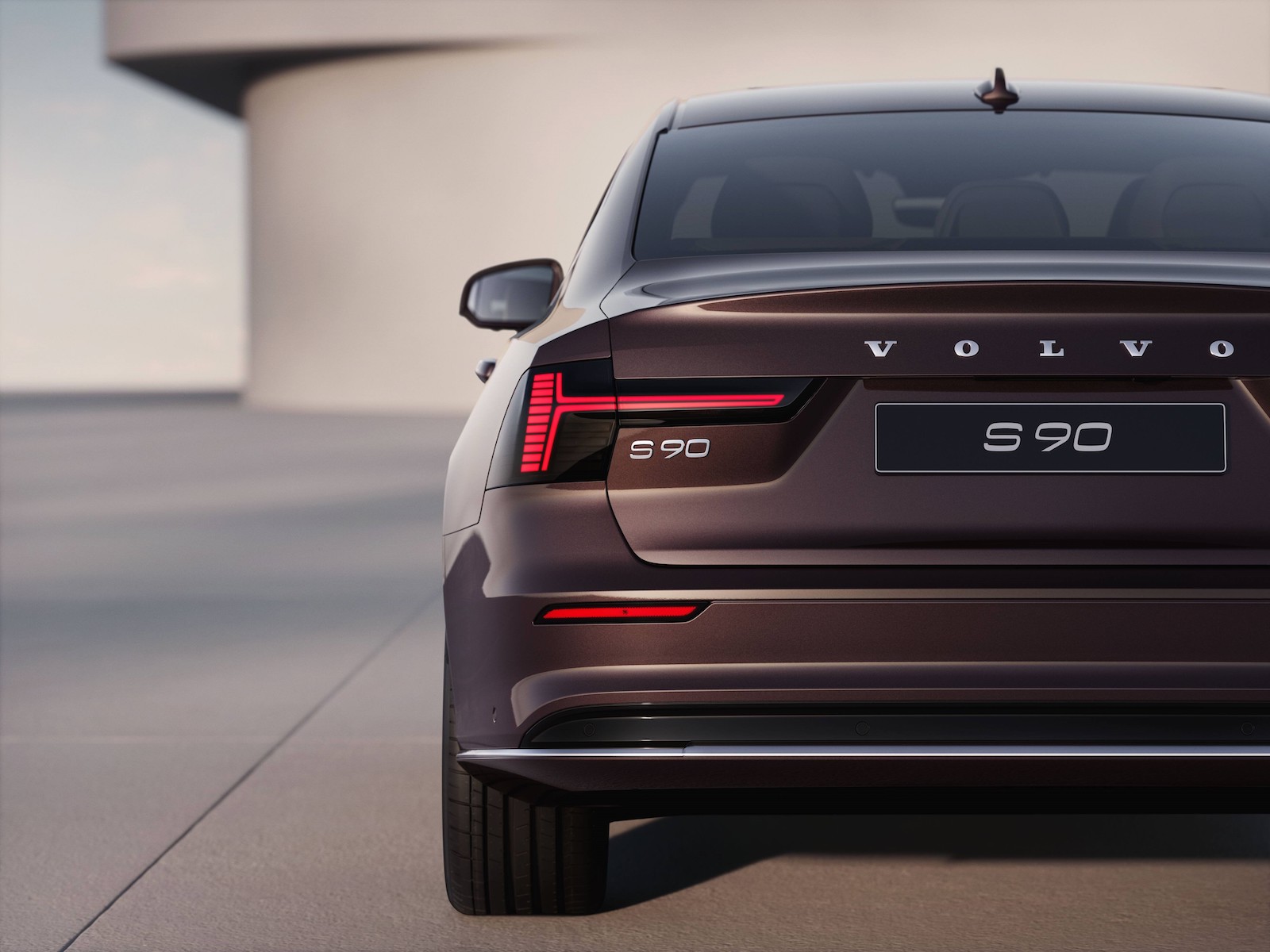 Volvo S90 tyl