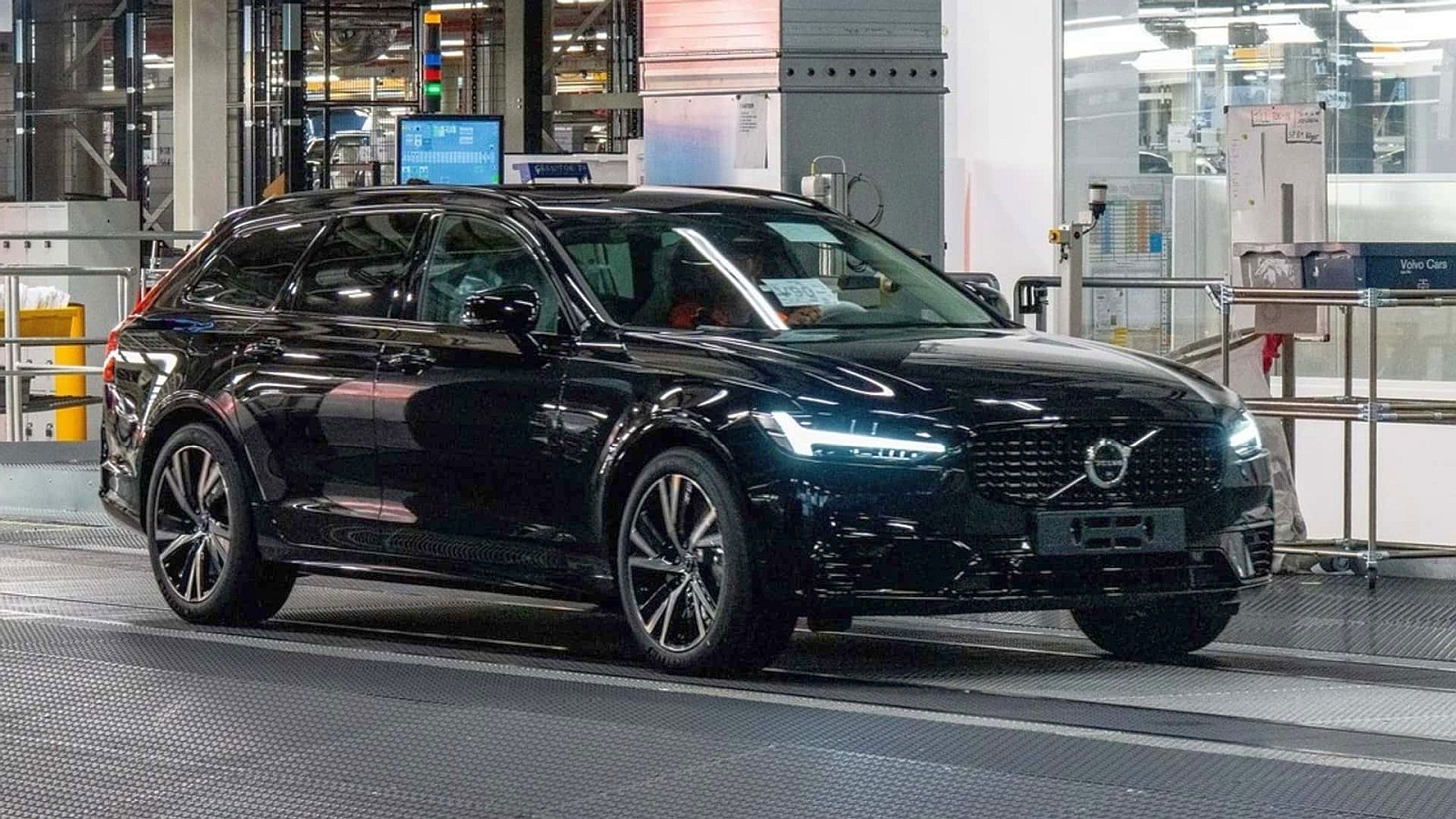 Volvo V90