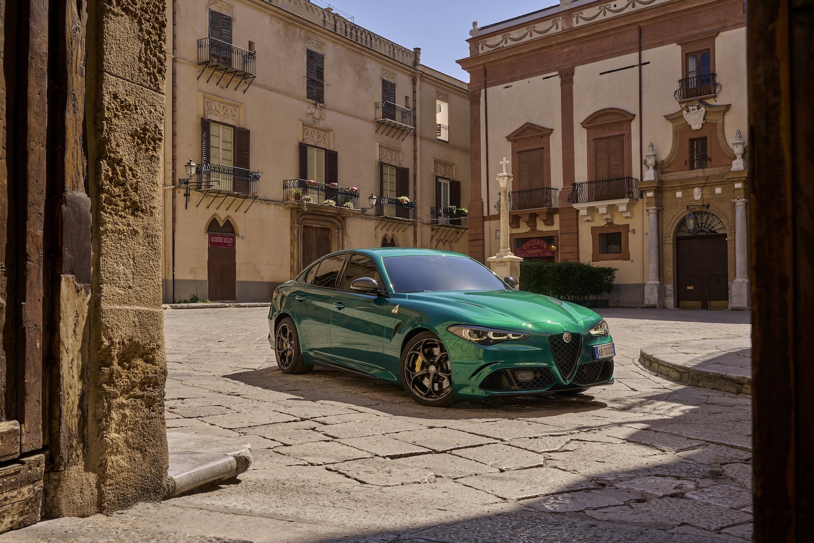 Alfa Romeo Giulia Quadrifoglio 100th Anniversario