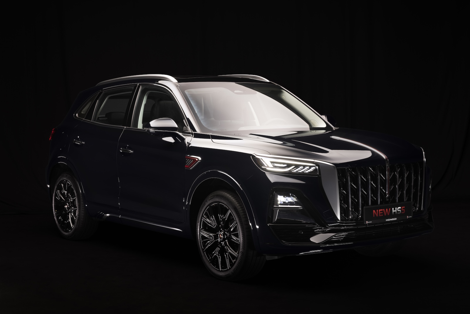 Hongqi HS5