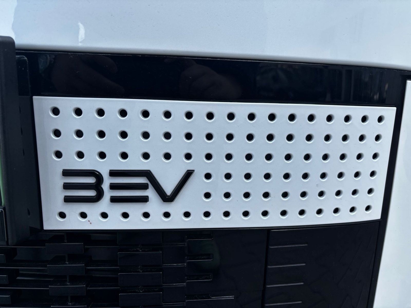 EV