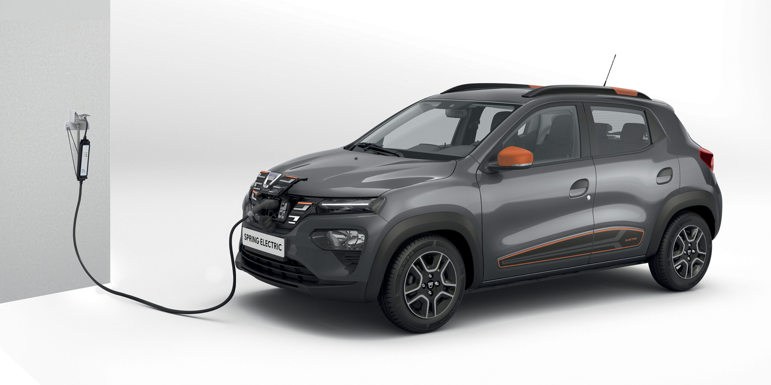 dacia_spring_0003