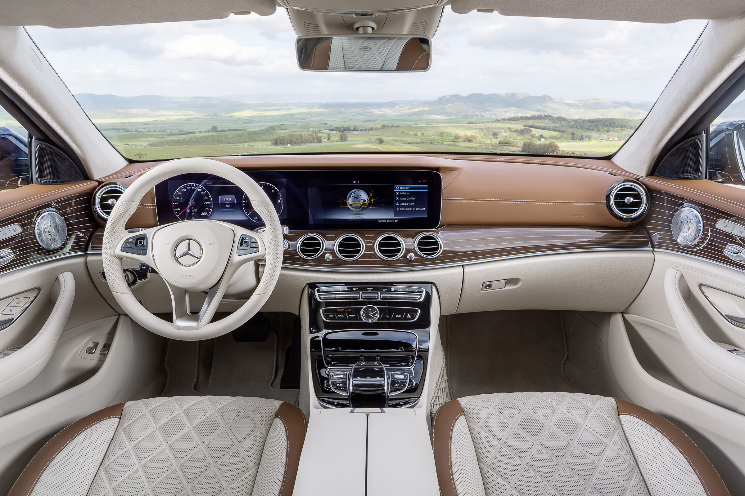 Mercedes-Benz E_02