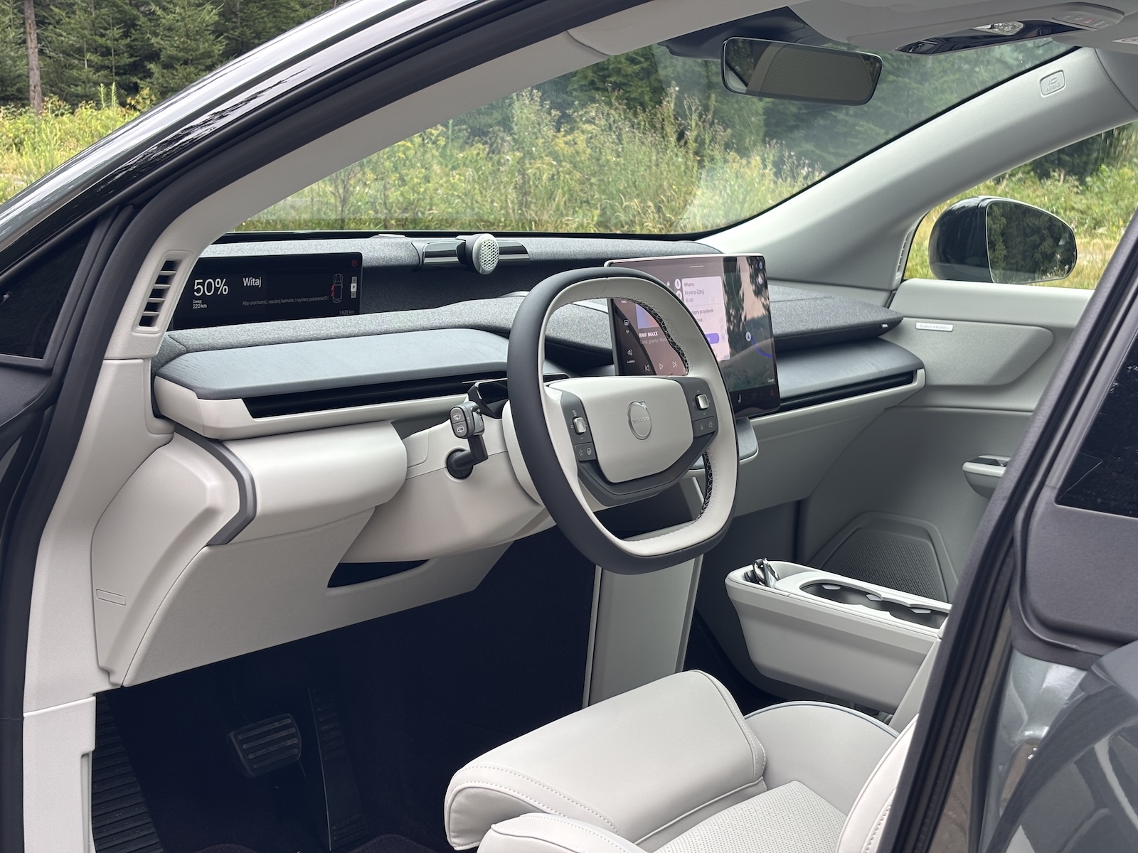 Volvo EX60 wnętrze w rzucie bocznym