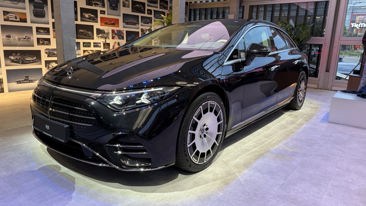 mercedes eqs