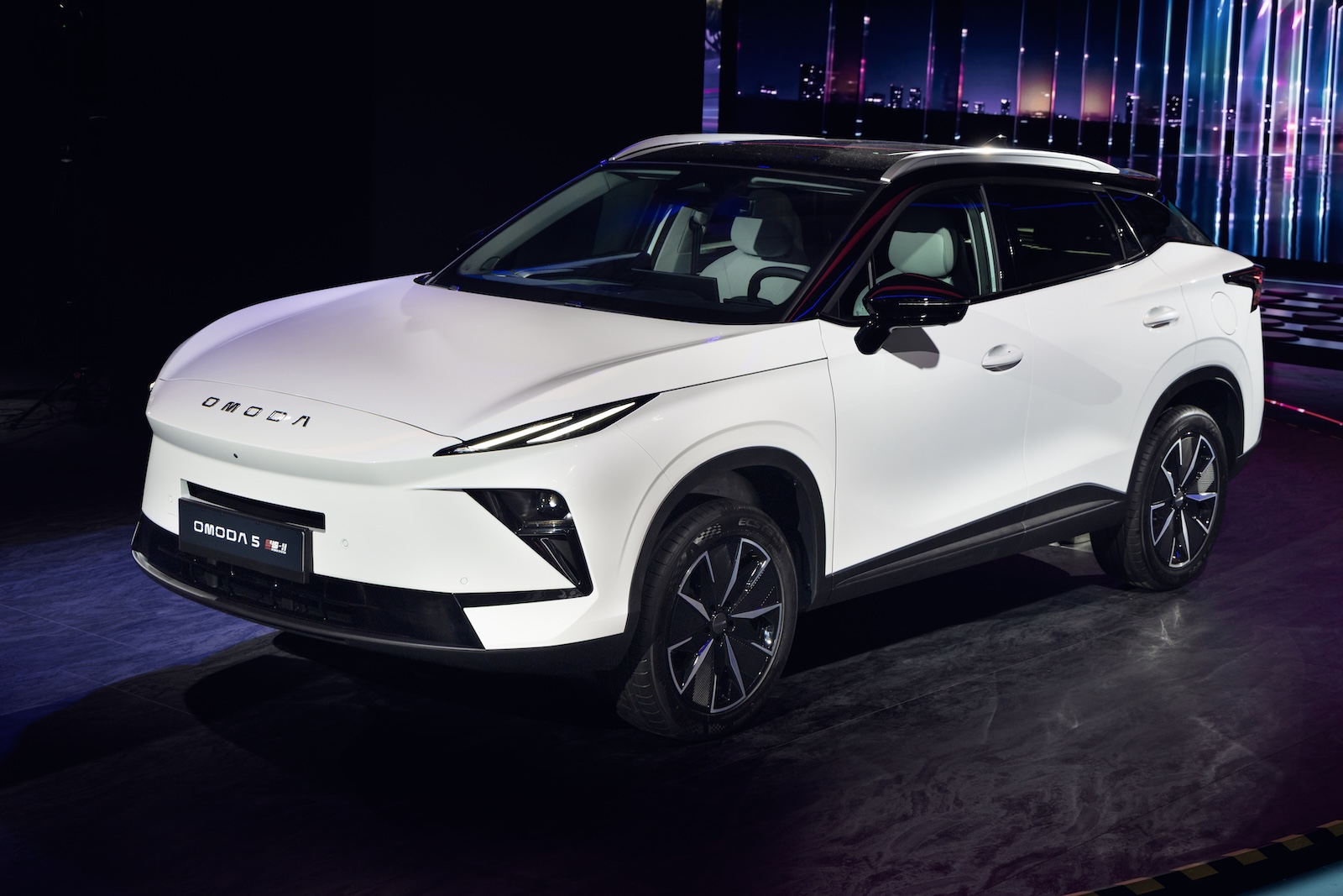 Omoda 5